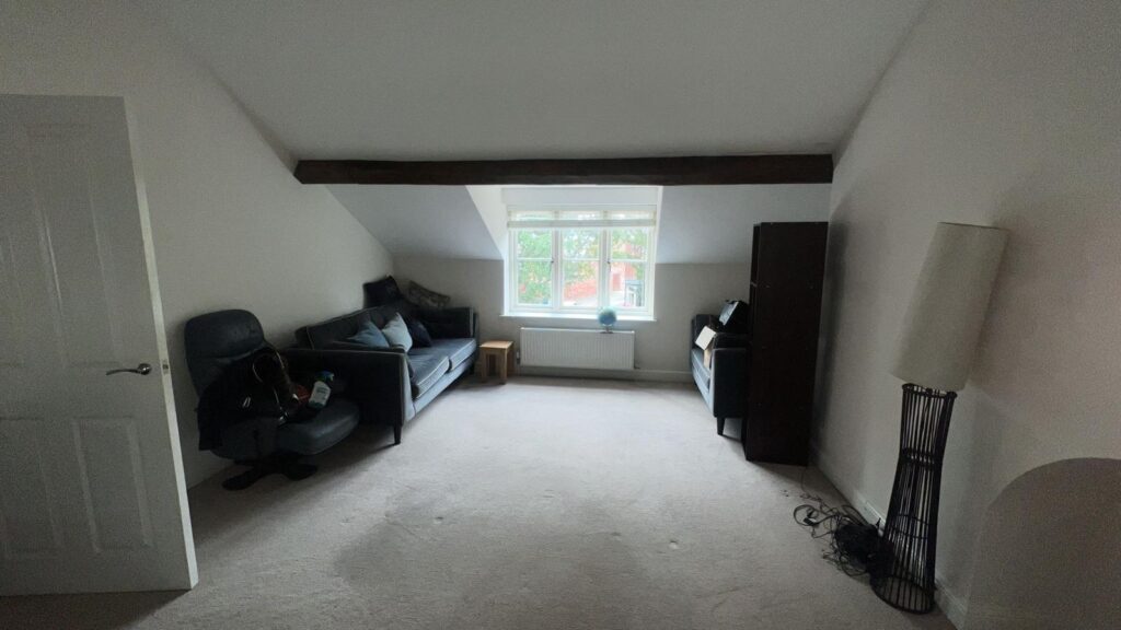 WhatsApp Image 2025-09-11 at 15.32.49