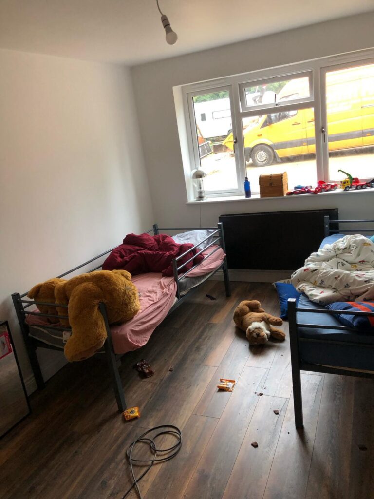 WhatsApp Image 2025-09-11 at 15.42.19 (2)